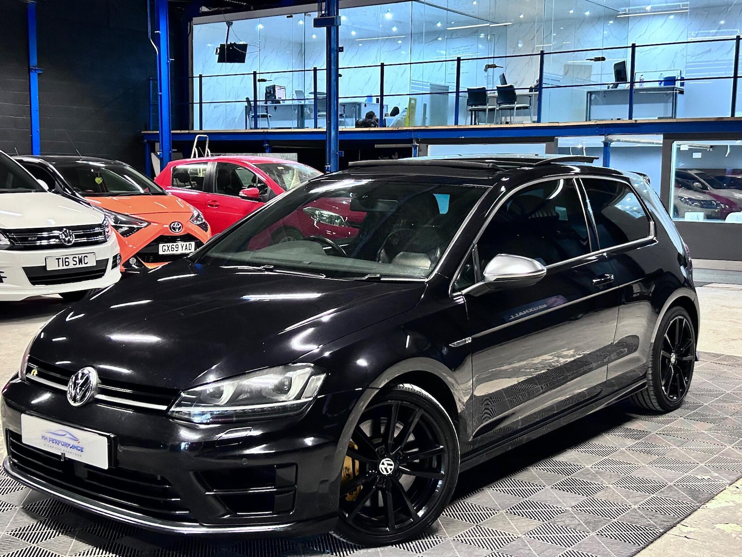 Used Volkswagen Golf 2014 for sale - 77238618: Photo 10