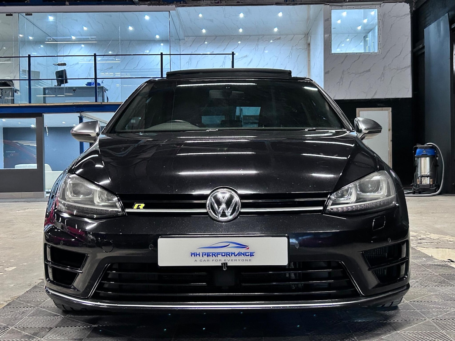 Used Volkswagen Golf 2014 for sale - 77238618: Photo 2