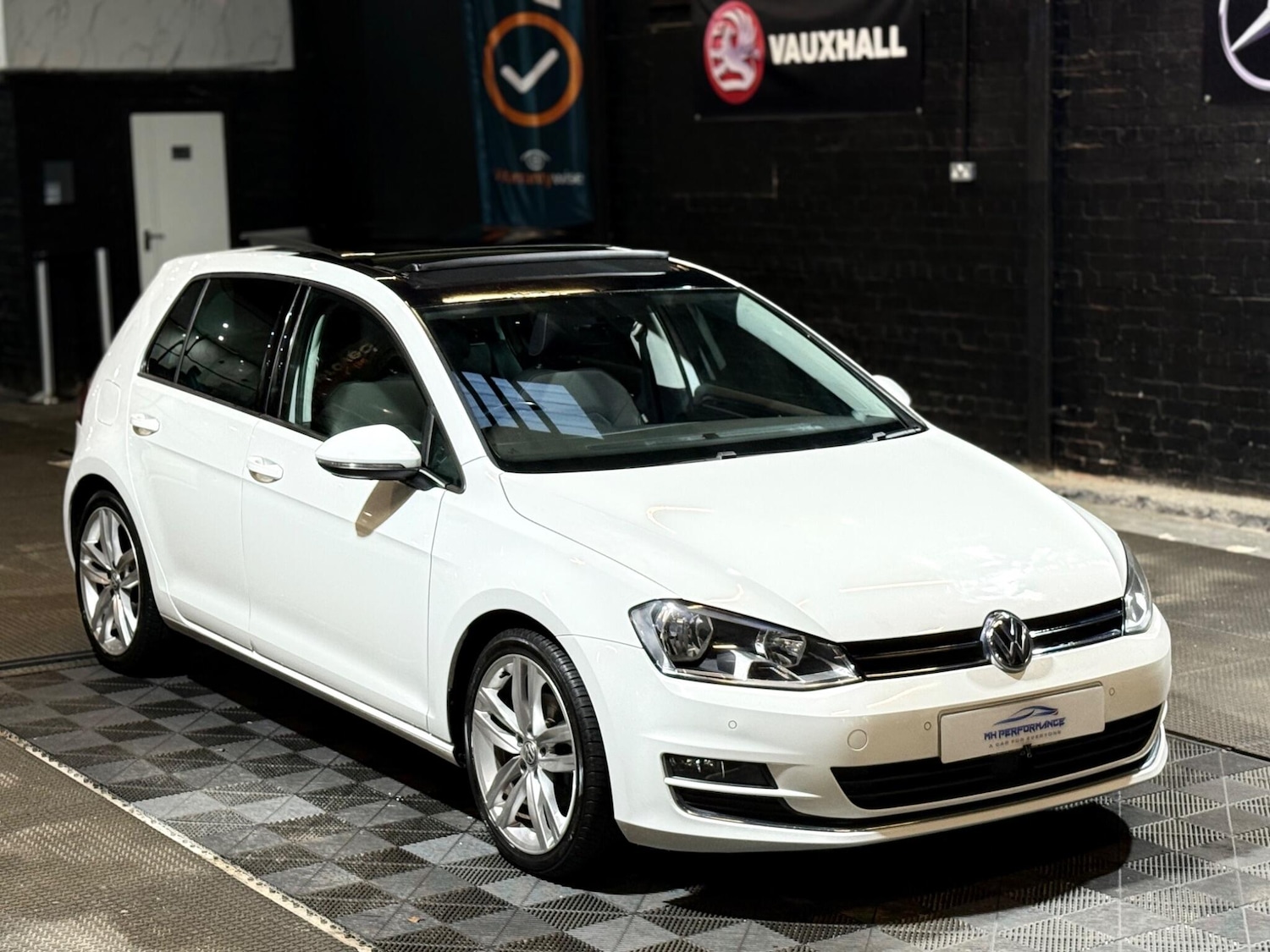Used Volkswagen Golf 2016 for sale - 77305890: Photo 17