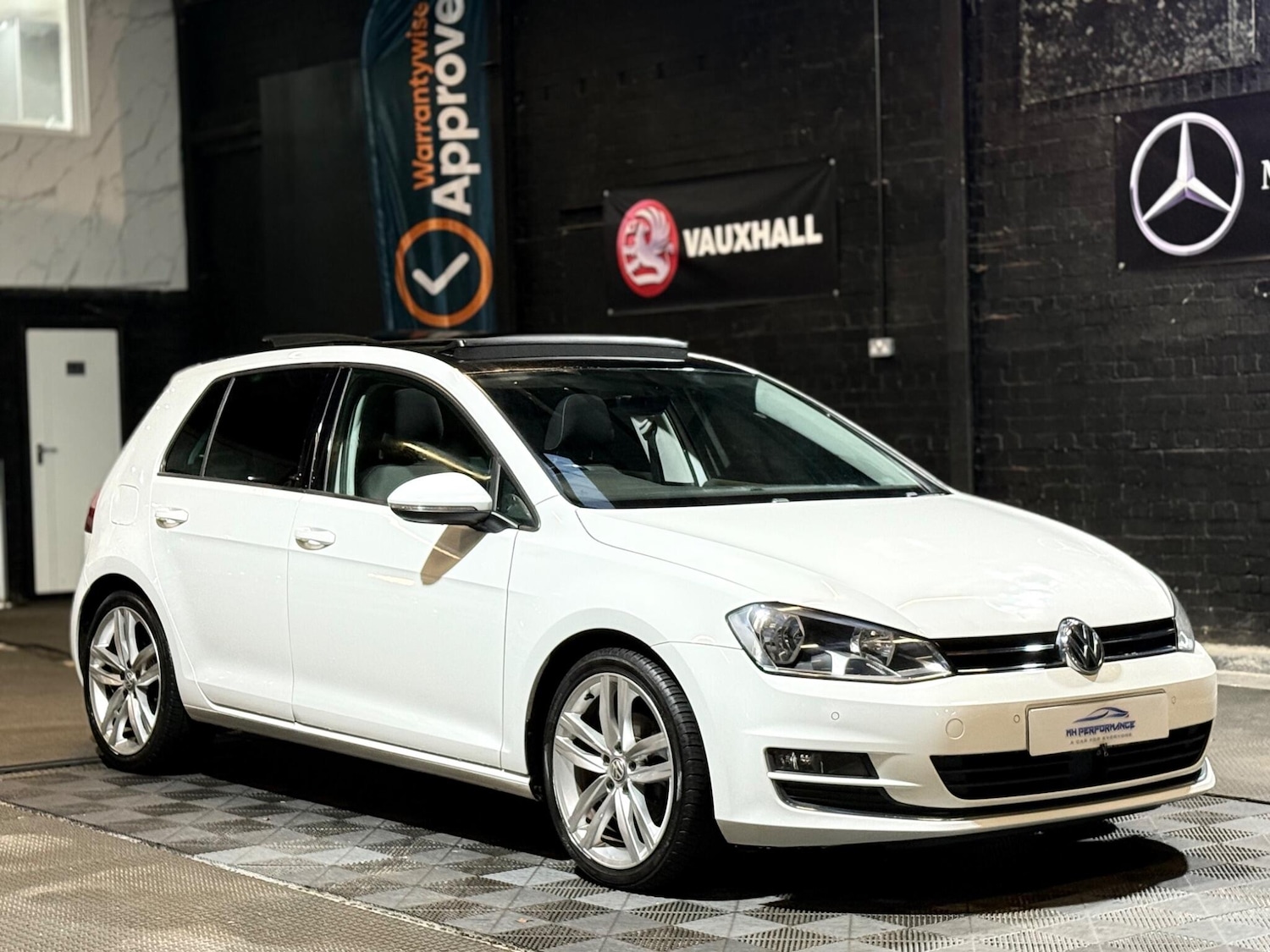 Used Volkswagen Golf 2016 for sale - 77305890: Photo 19