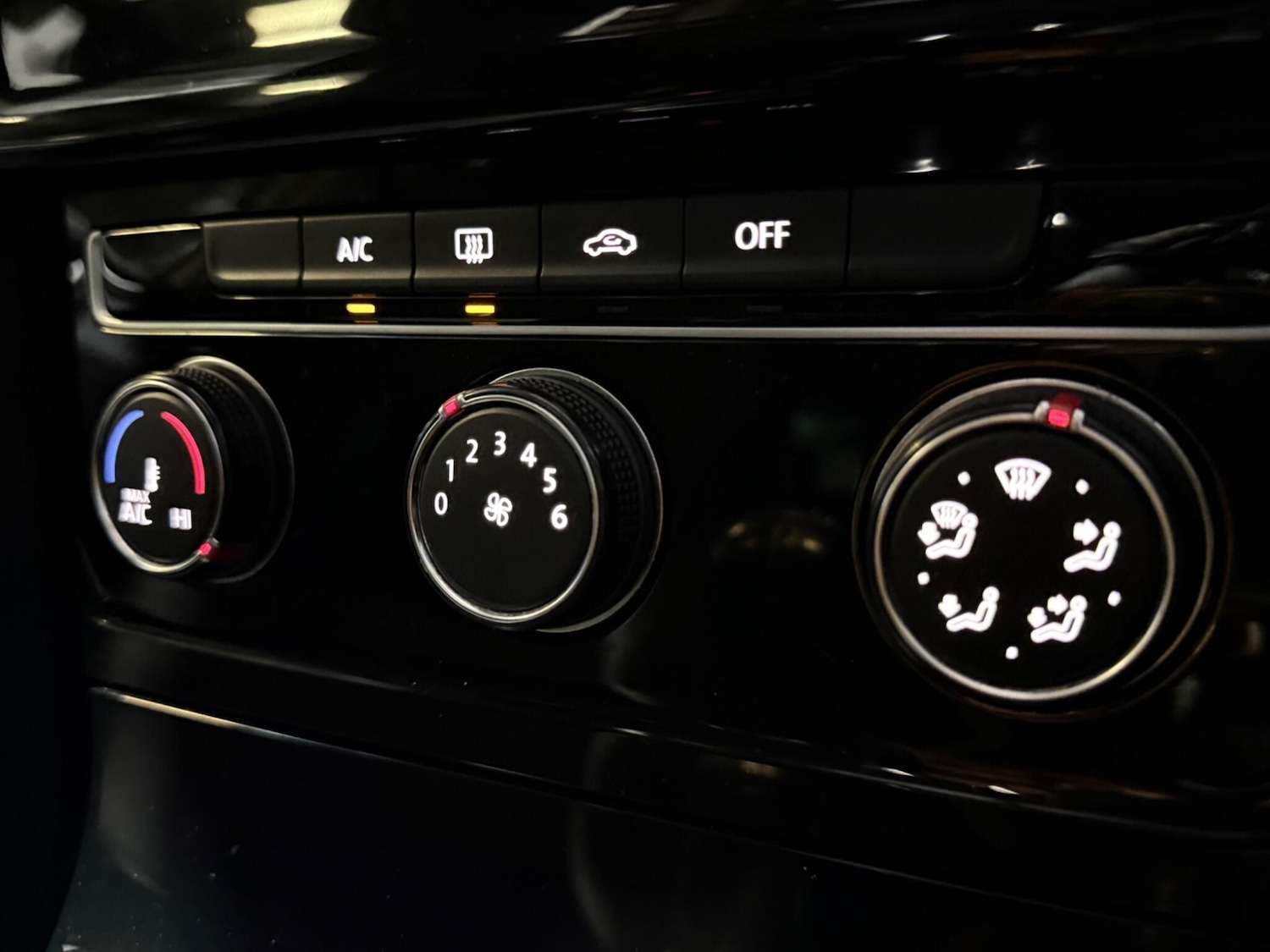 Used Volkswagen Golf 2016 for sale - 77305890: Photo 36