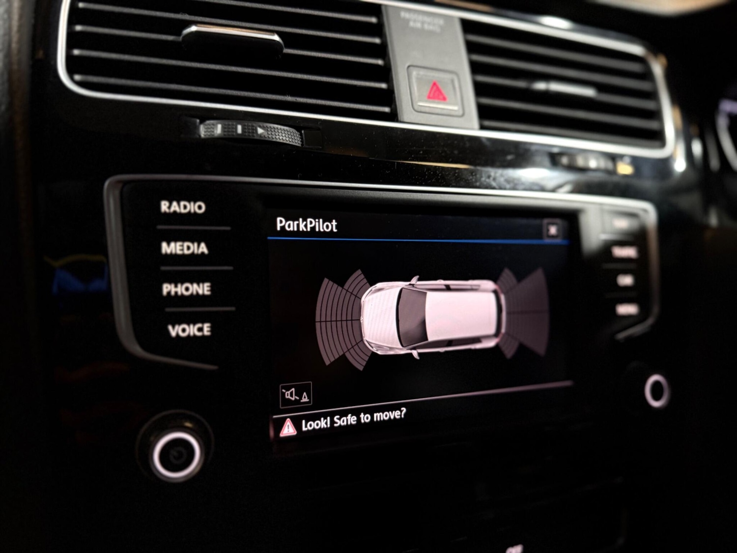 Used Volkswagen Golf 2016 for sale - 77305890: Photo 37