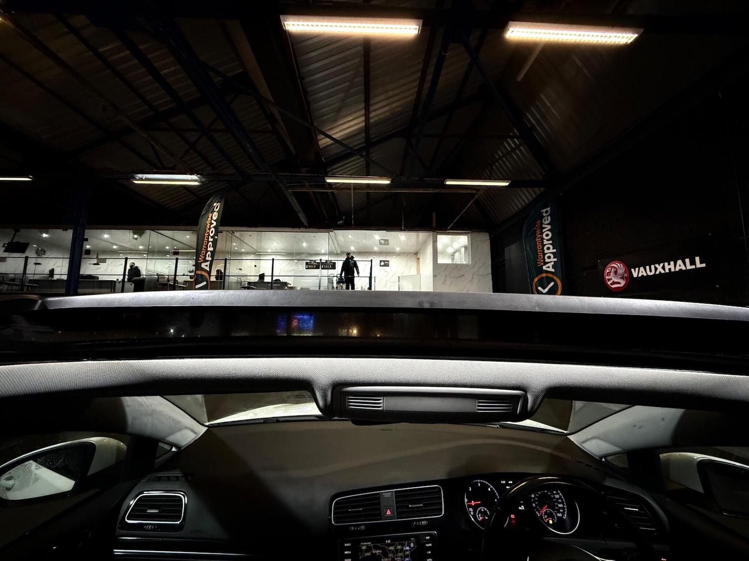 Used Volkswagen Golf 2016 for sale - 77305890: Photo 52