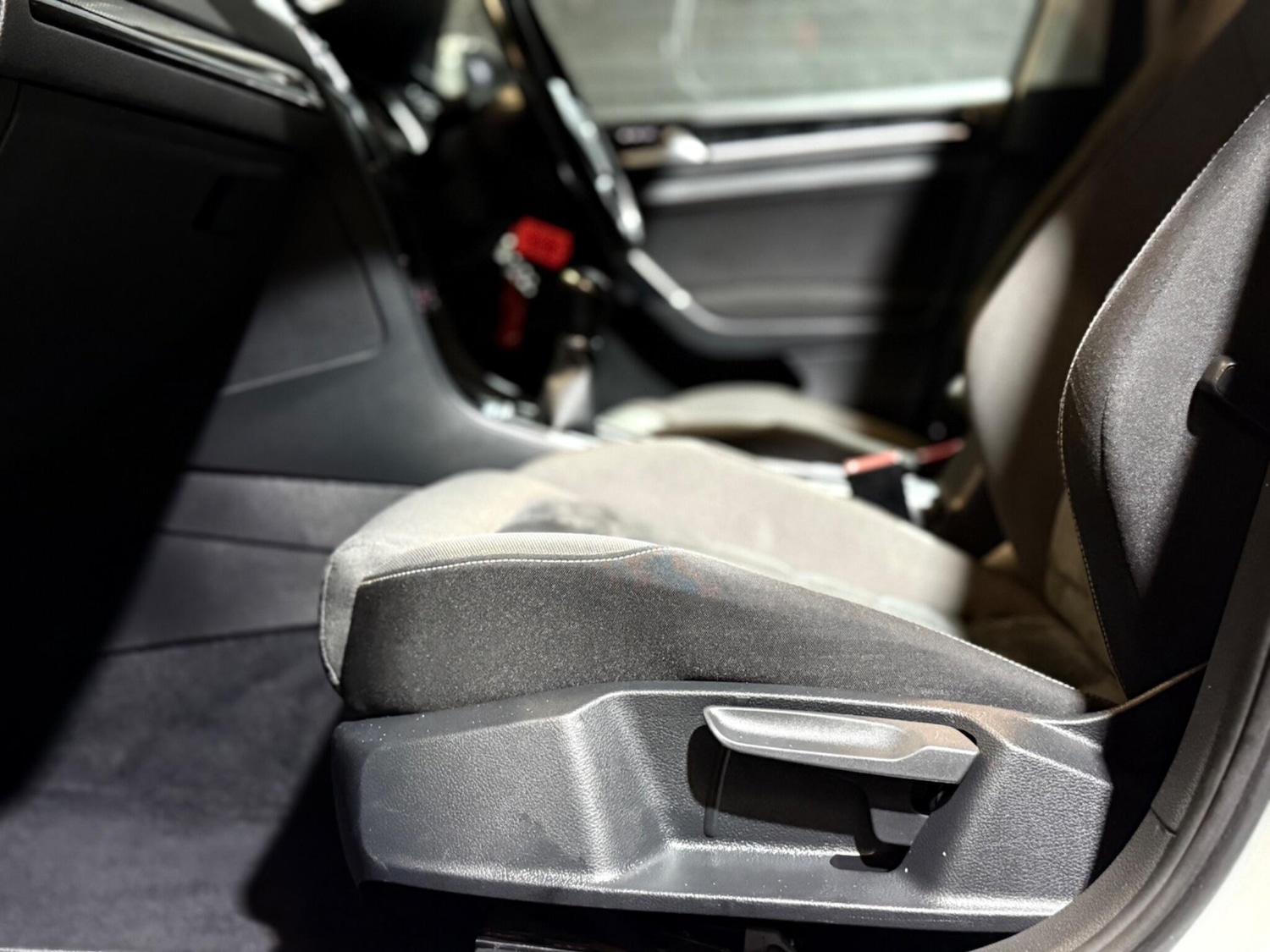 Used Volkswagen Golf 2016 for sale - 77305890: Photo 56