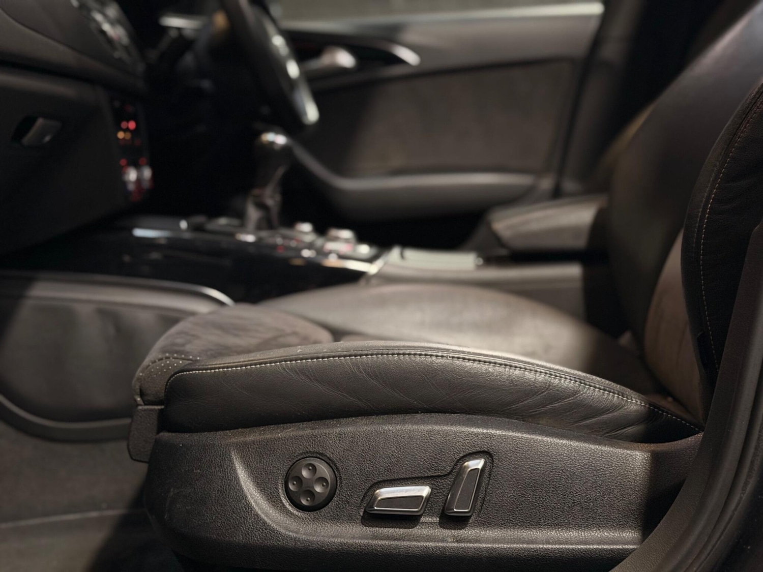 Used Audi A6 Saloon 2017 for sale - 76701380: Photo 11