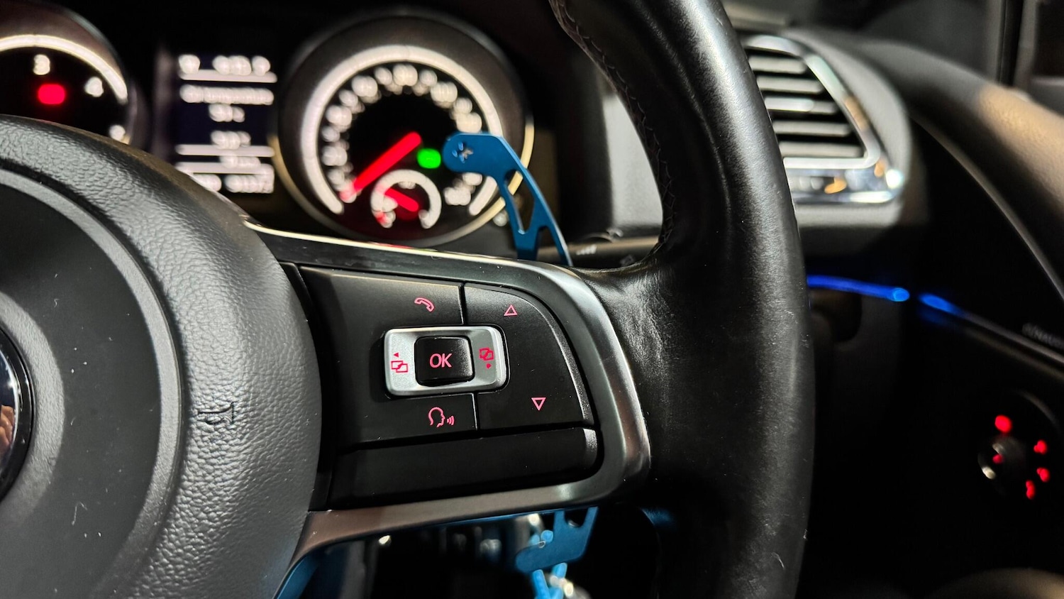 Used Volkswagen Scirocco 2015 for sale - 77611799: Photo 24