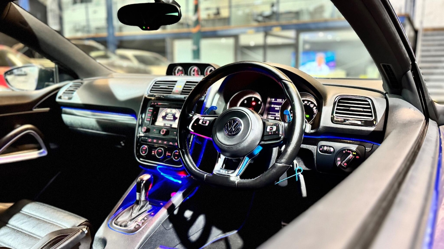 Used Volkswagen Scirocco 2015 for sale - 77611799: Photo 4