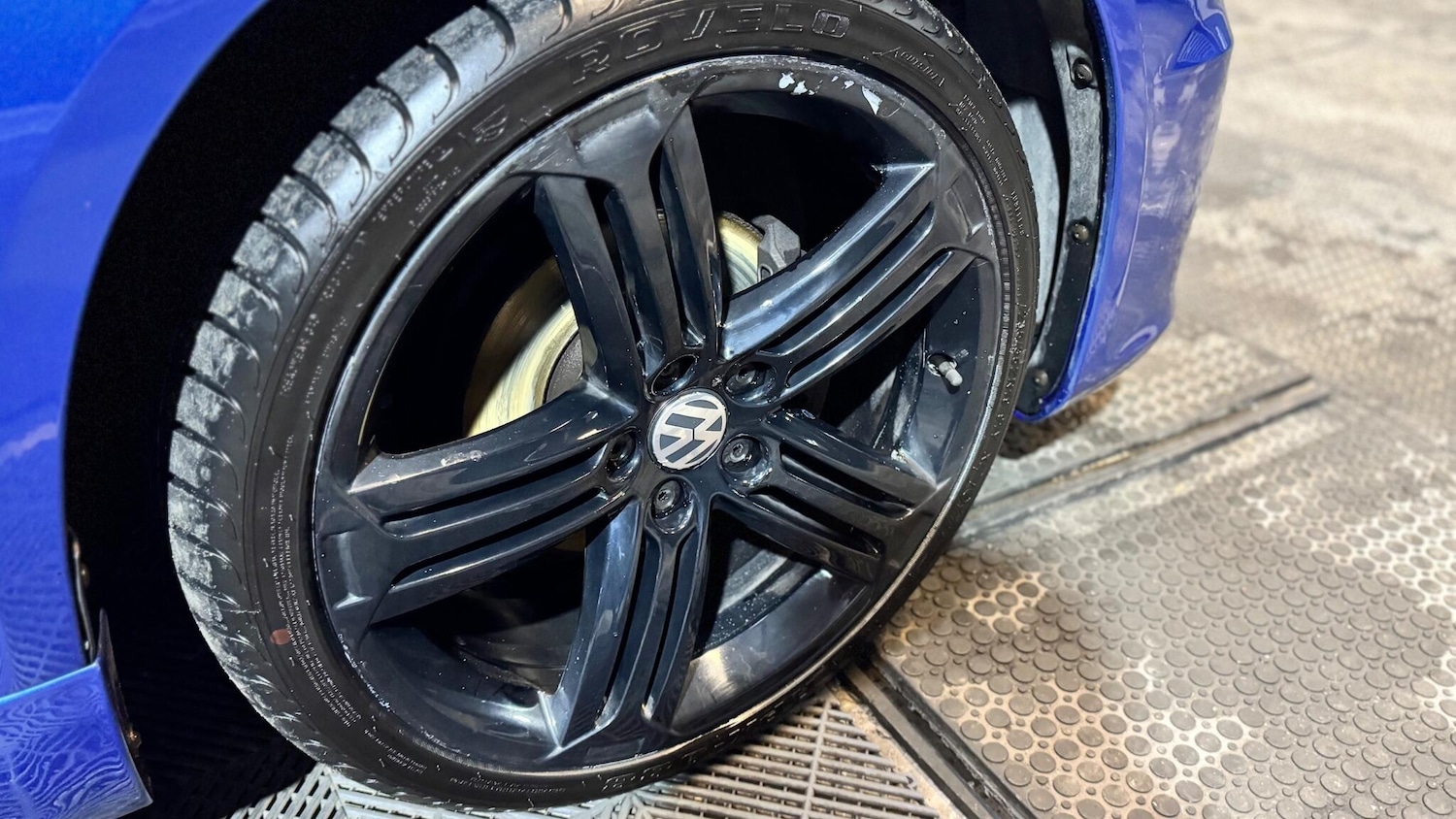 Used Volkswagen Scirocco 2015 for sale - 77611799: Photo 53