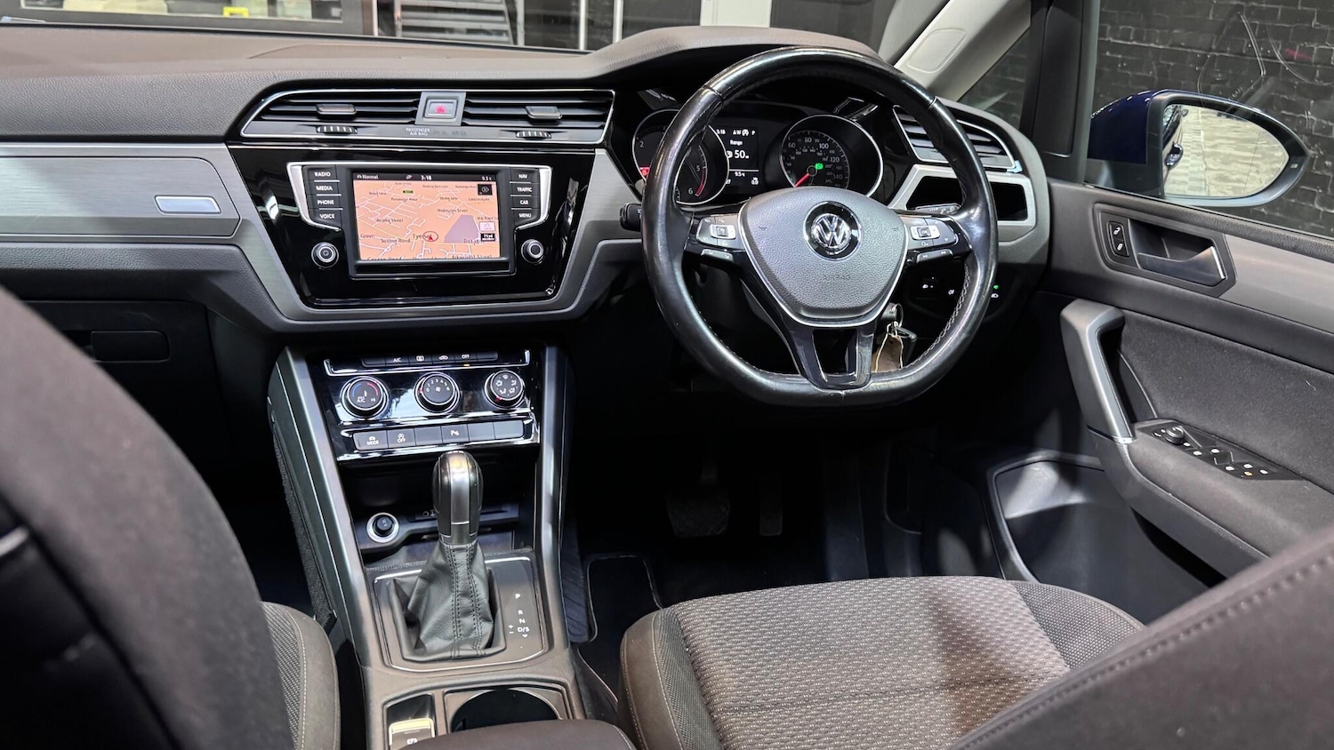 Used Volkswagen Touran 2017 for sale - 77564668: Photo 13