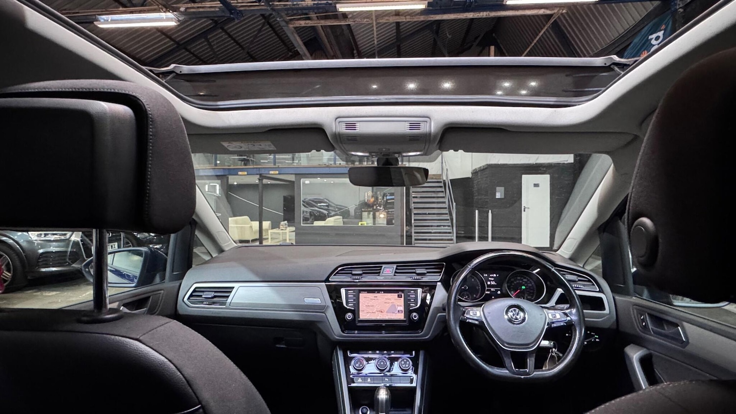 Used Volkswagen Touran 2017 for sale - 77564668: Photo 27