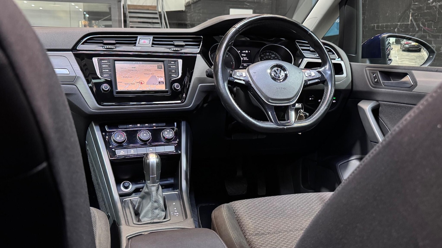 Used Volkswagen Touran 2017 for sale - 77564668: Photo 33