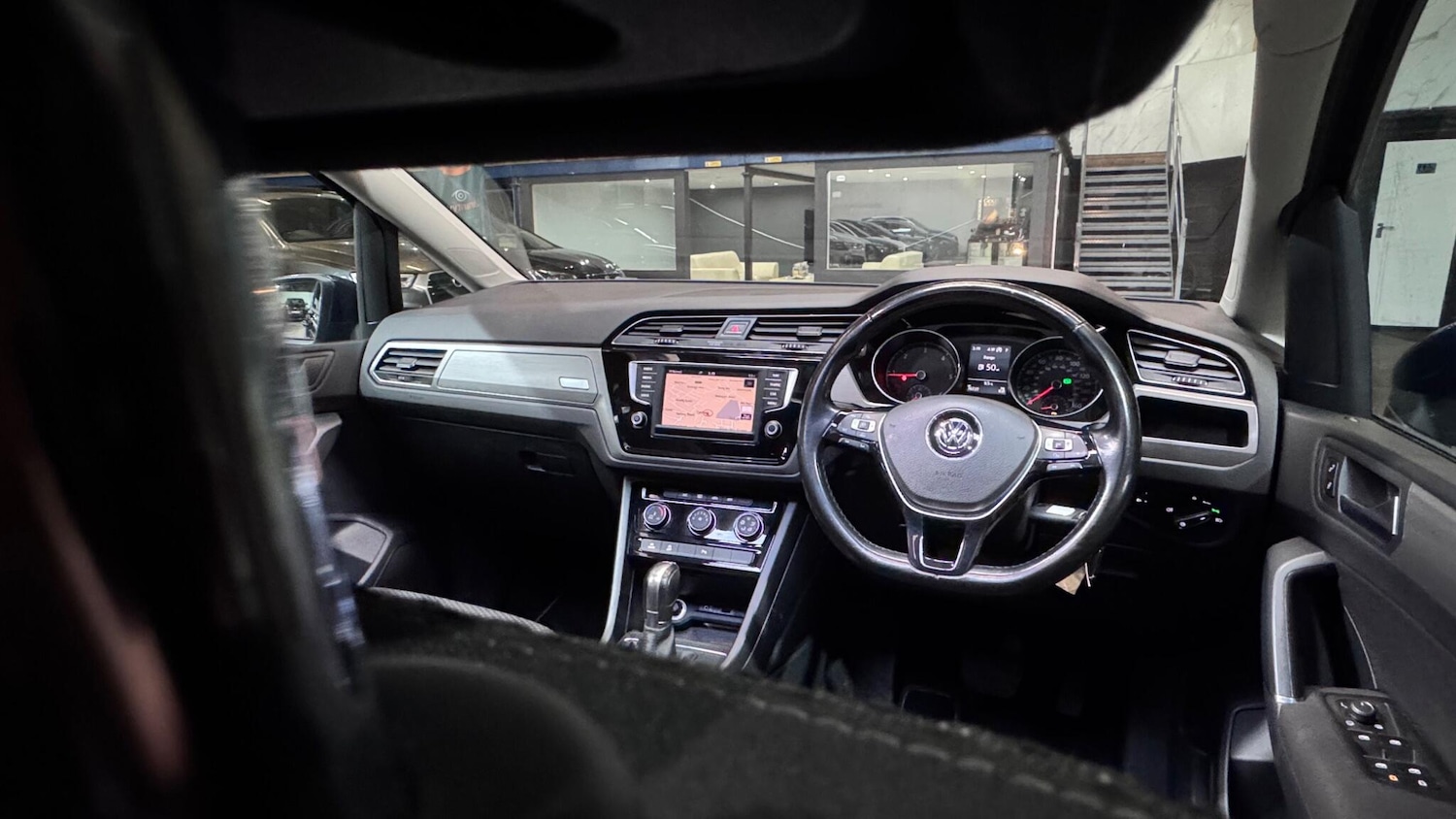 Used Volkswagen Touran 2017 for sale - 77564668: Photo 43