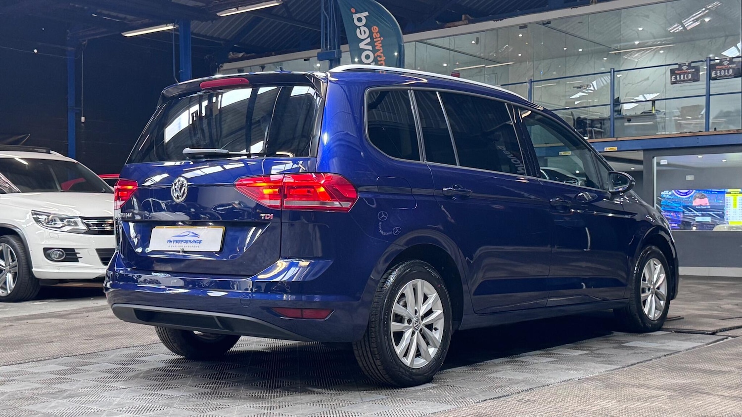 Used Volkswagen Touran 2017 for sale - 77564668: Photo 48