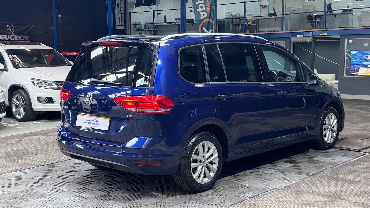 Used Volkswagen Touran 2017 for sale - 77564668: Photo 70