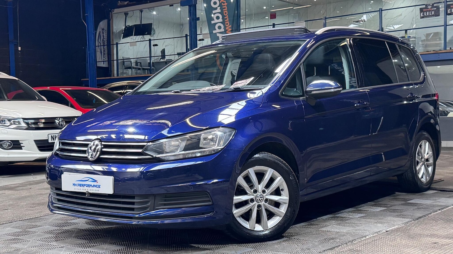 Used Volkswagen Touran 2017 for sale - 77564668: Photo 79