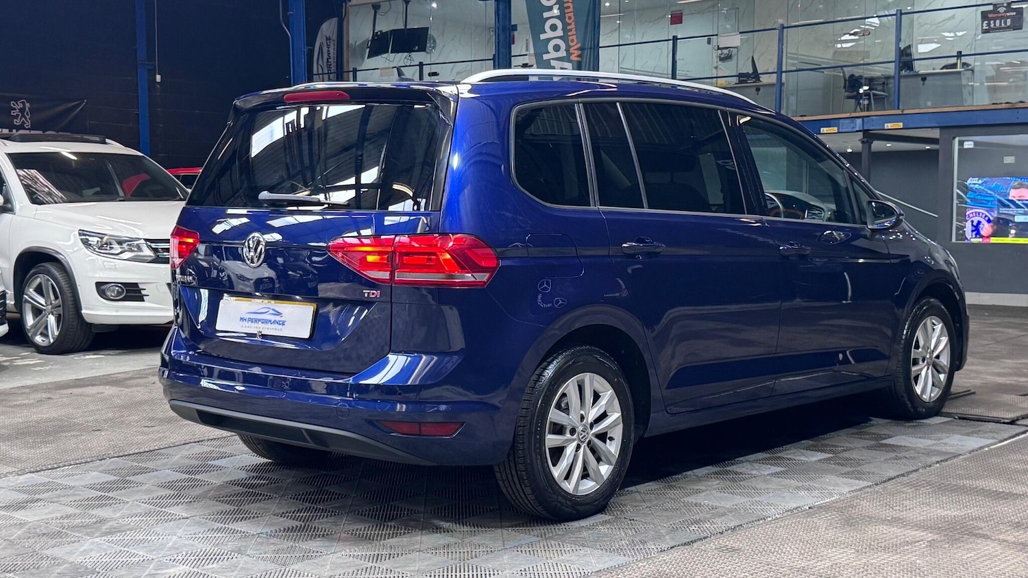 Used Volkswagen Touran 2017 for sale - 77564668: Photo 82