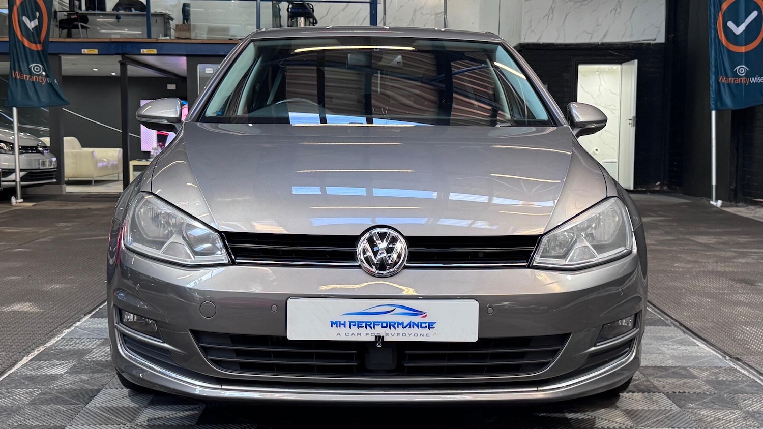 Used Volkswagen Golf 2014 for sale - 77238015: Photo 10