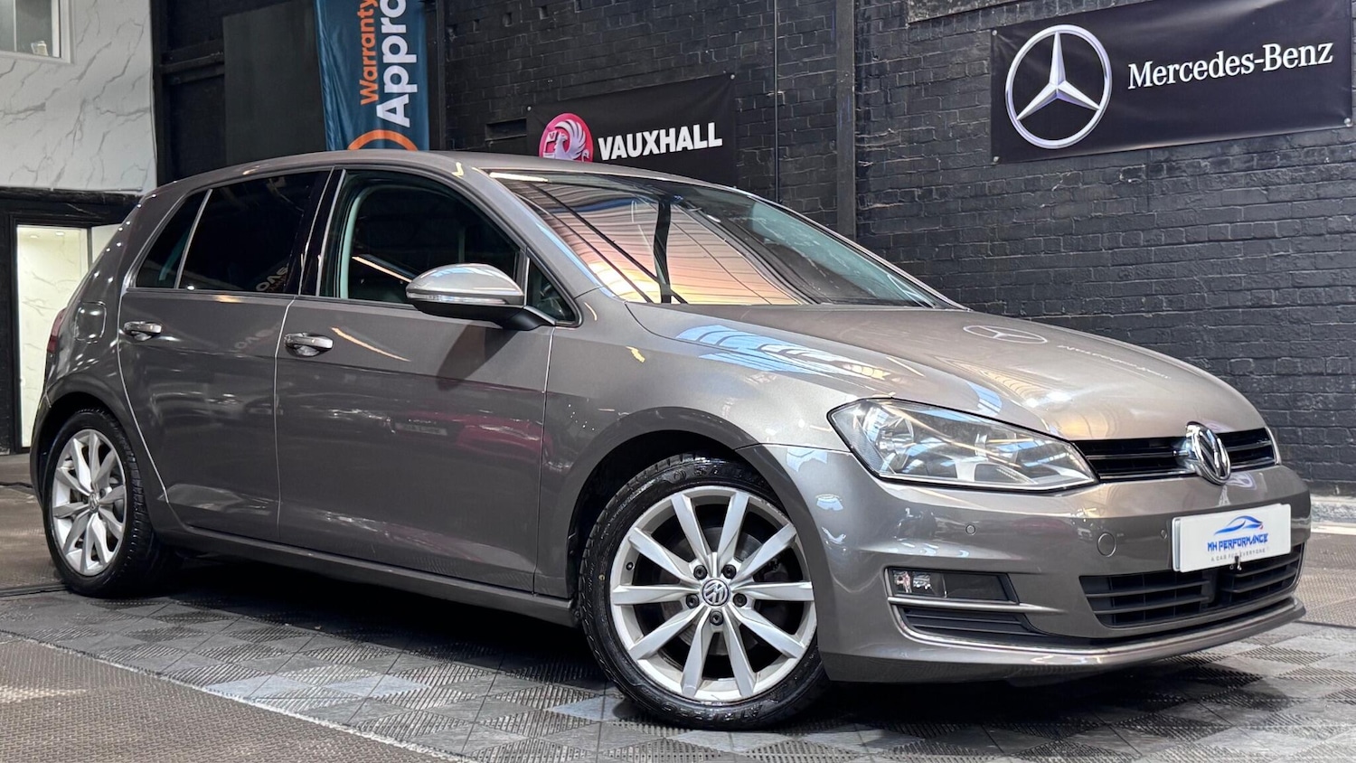 Used Volkswagen Golf 2014 for sale - 77238015: Photo 3
