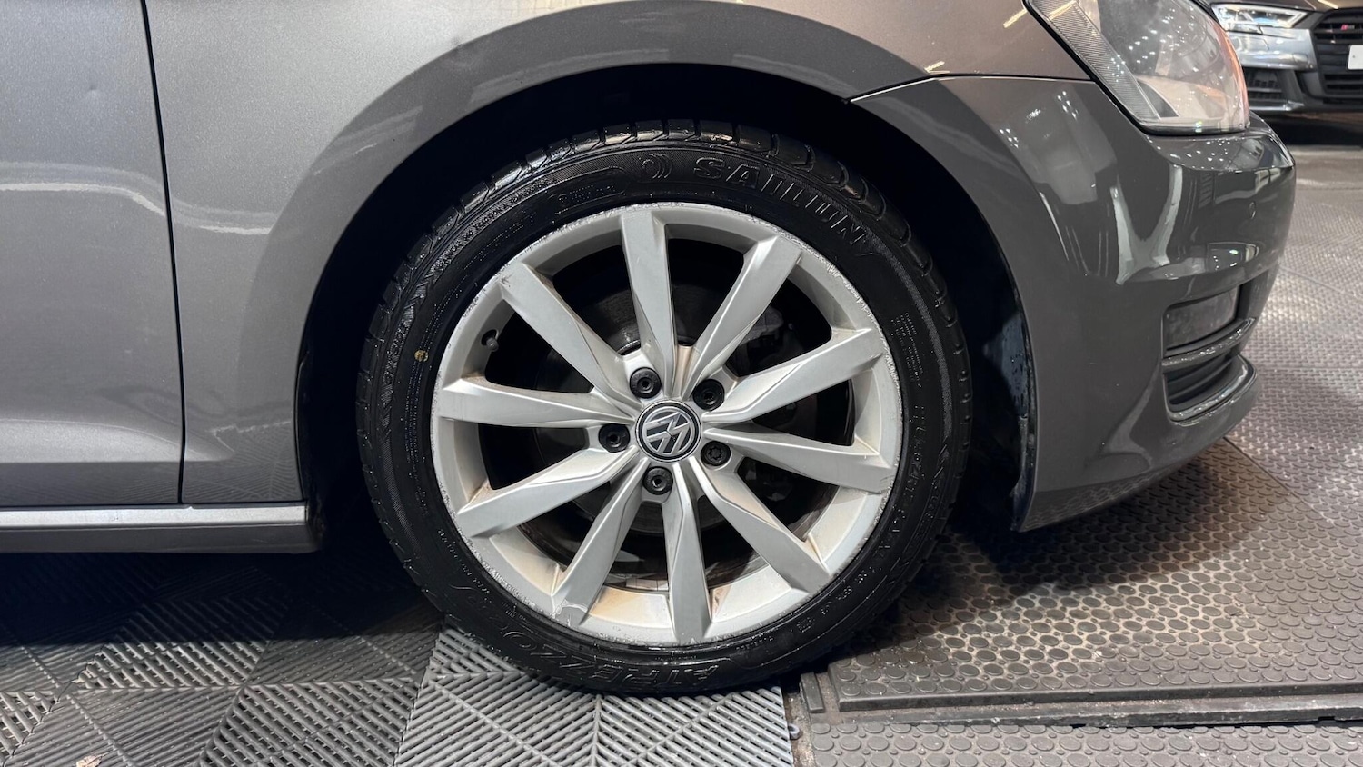 Used Volkswagen Golf 2014 for sale - 77238015: Photo 61