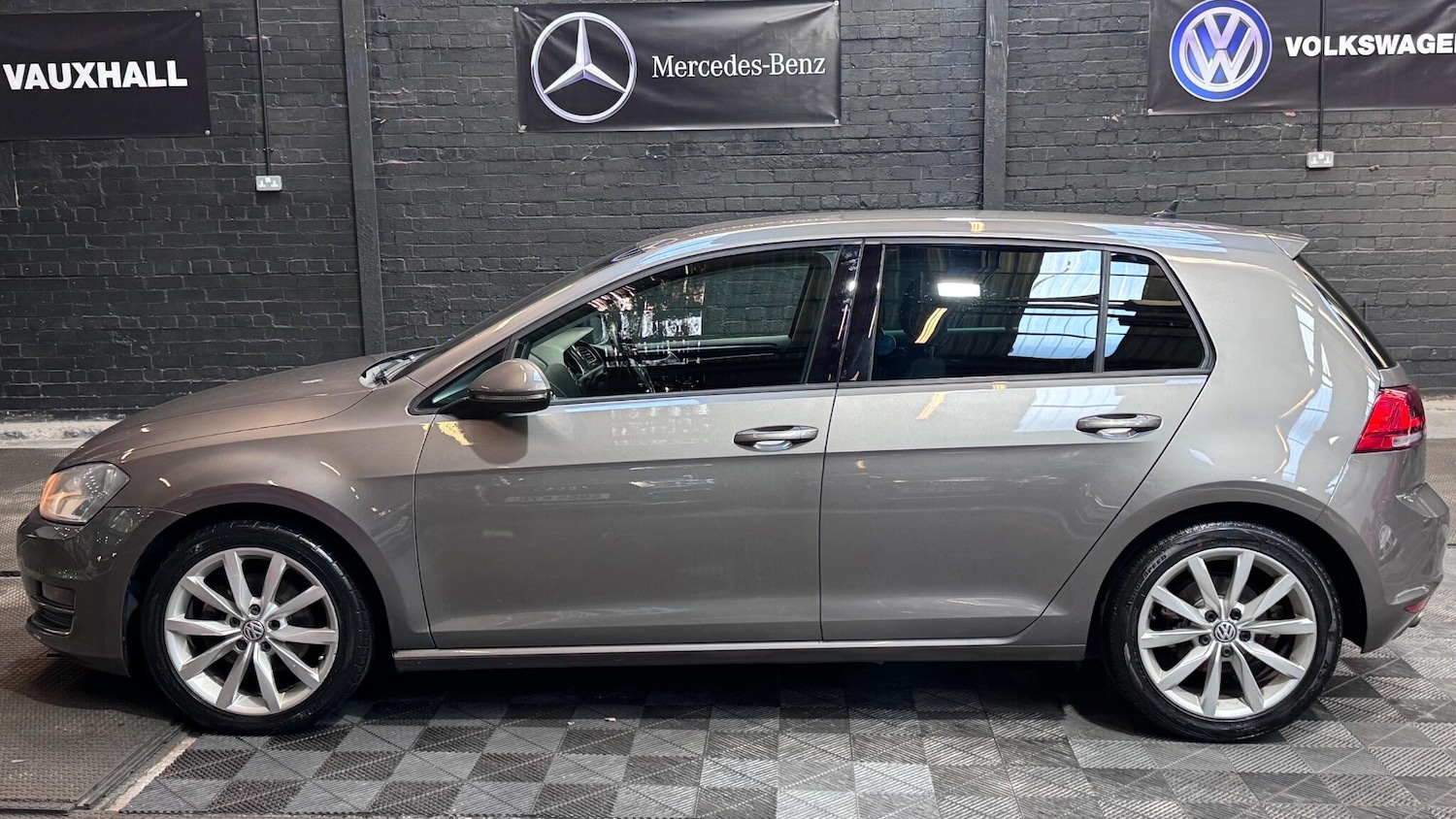 Used Volkswagen Golf 2014 for sale - 77238015: Photo 62