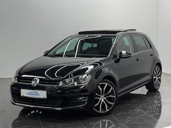 Used Volkswagen Golf 2017 for sale - 78902291: Photo