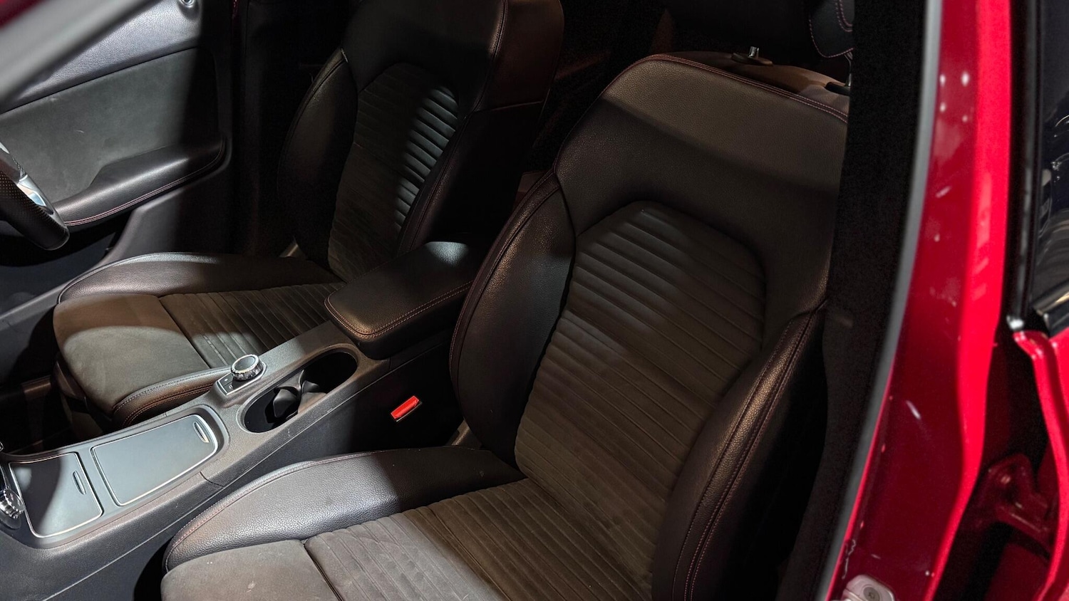 Used Mercedes-Benz B Class 2016 for sale - 77214842: Photo 25