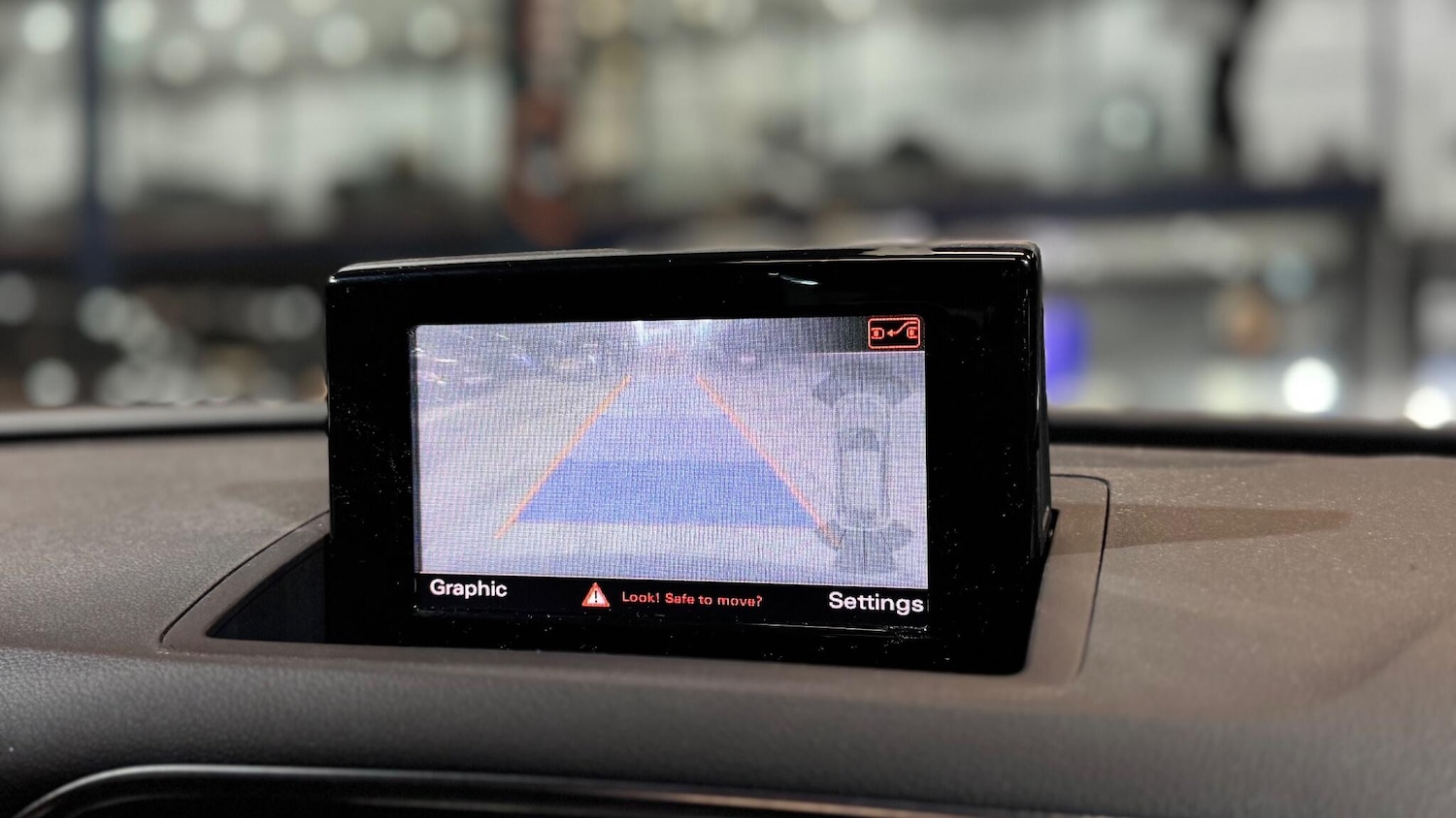 Used Audi Q3 2015 for sale - 77015752: Photo 13