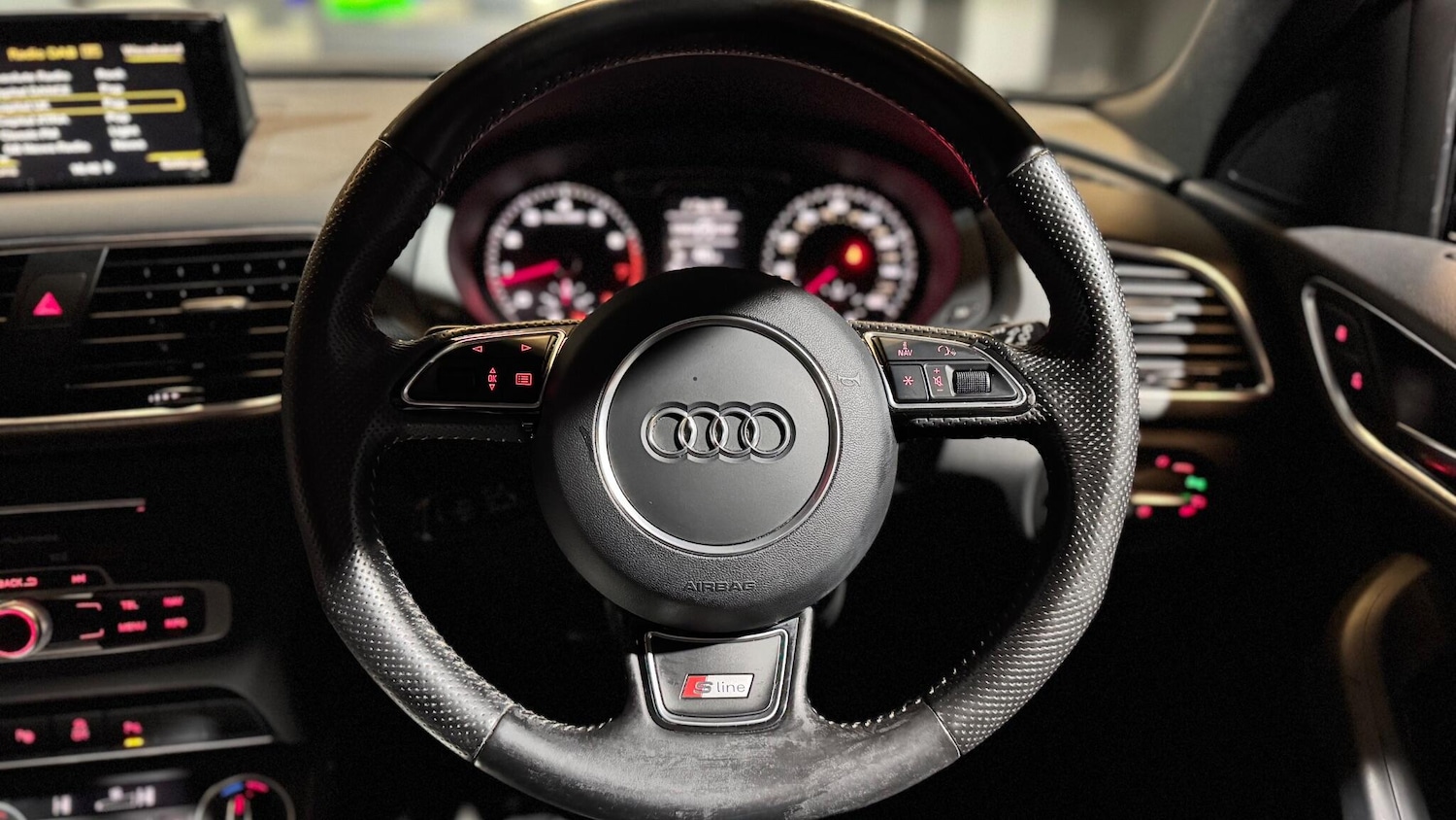 Used Audi Q3 2015 for sale - 77015752: Photo 21