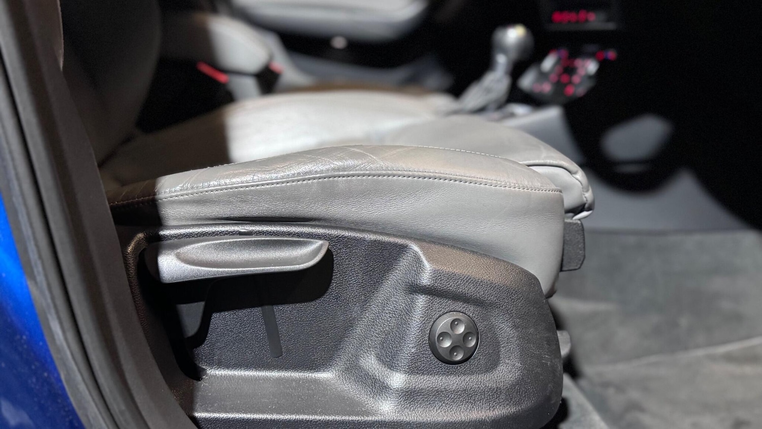 Used Audi Q3 2015 for sale - 77015752: Photo 27