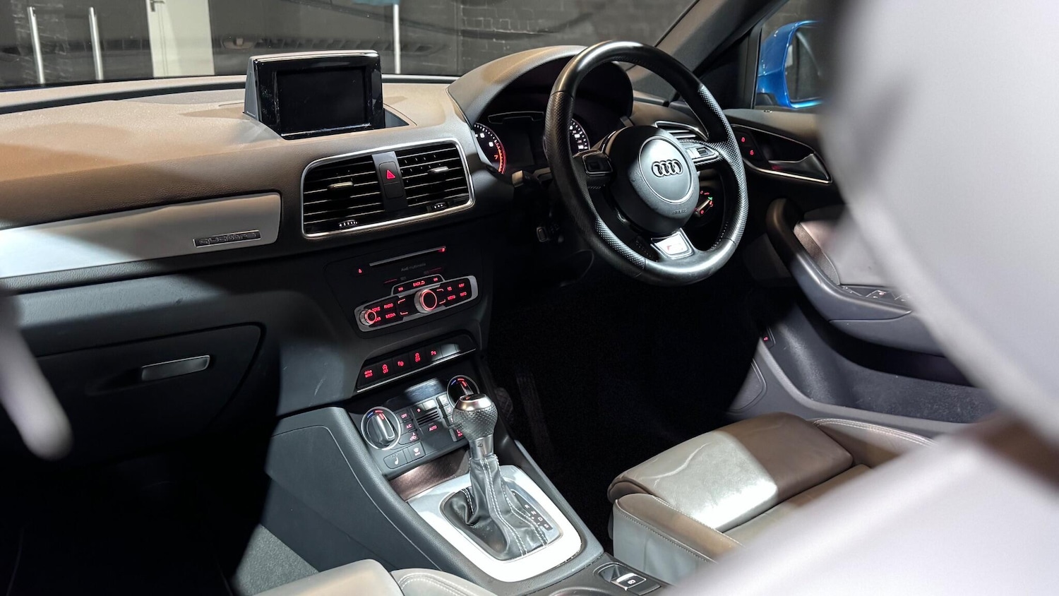 Used Audi Q3 2015 for sale - 77015752: Photo 31