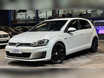 Used Volkswagen Golf 2016 for sale - 77839567: Photo