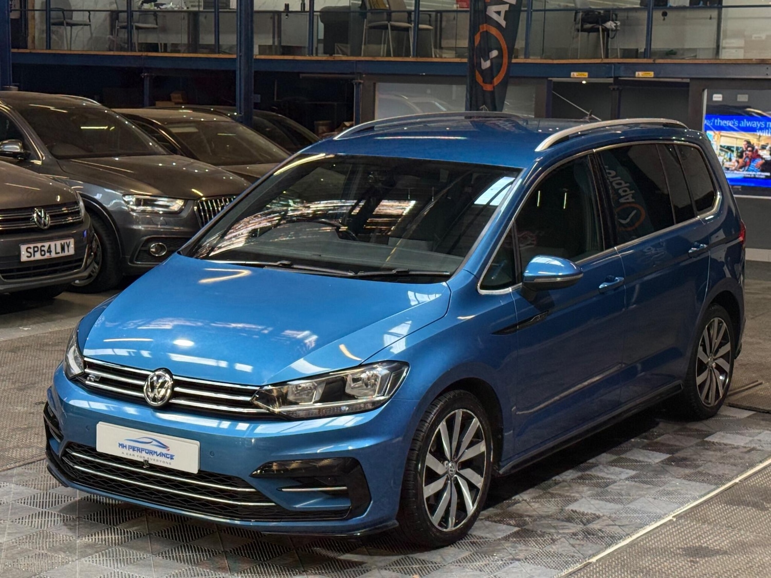 Used Volkswagen Touran 2017 for sale - 76152755: Photo 14