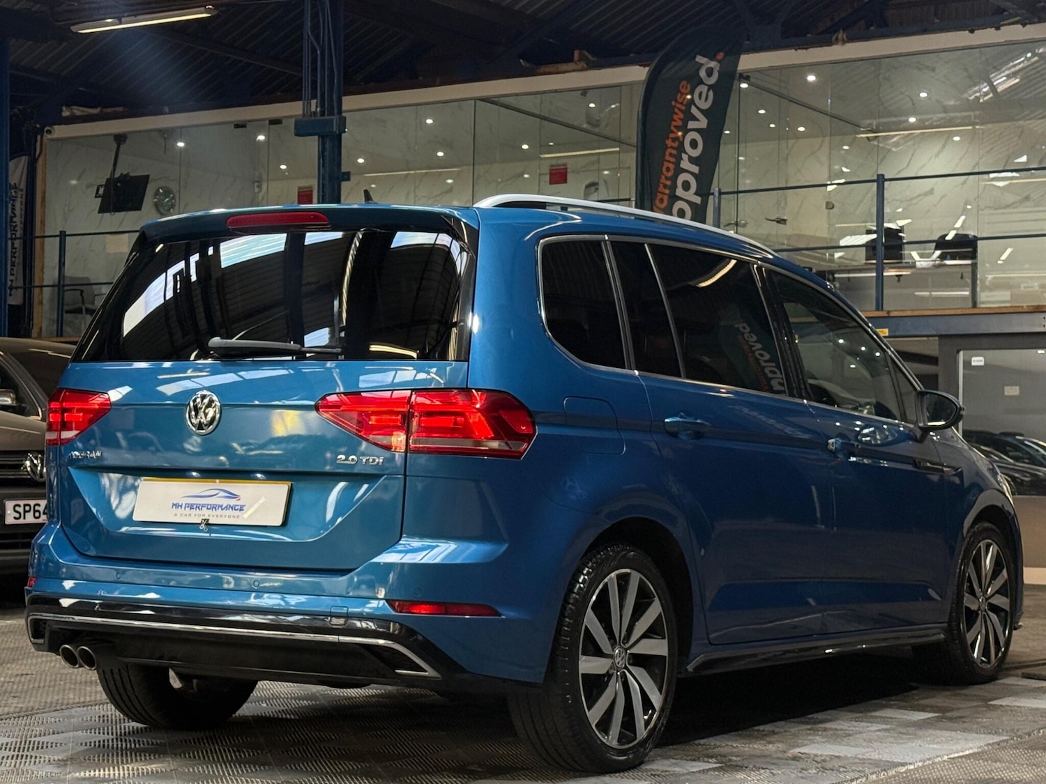 Used Volkswagen Touran 2017 for sale - 76152755: Photo 16