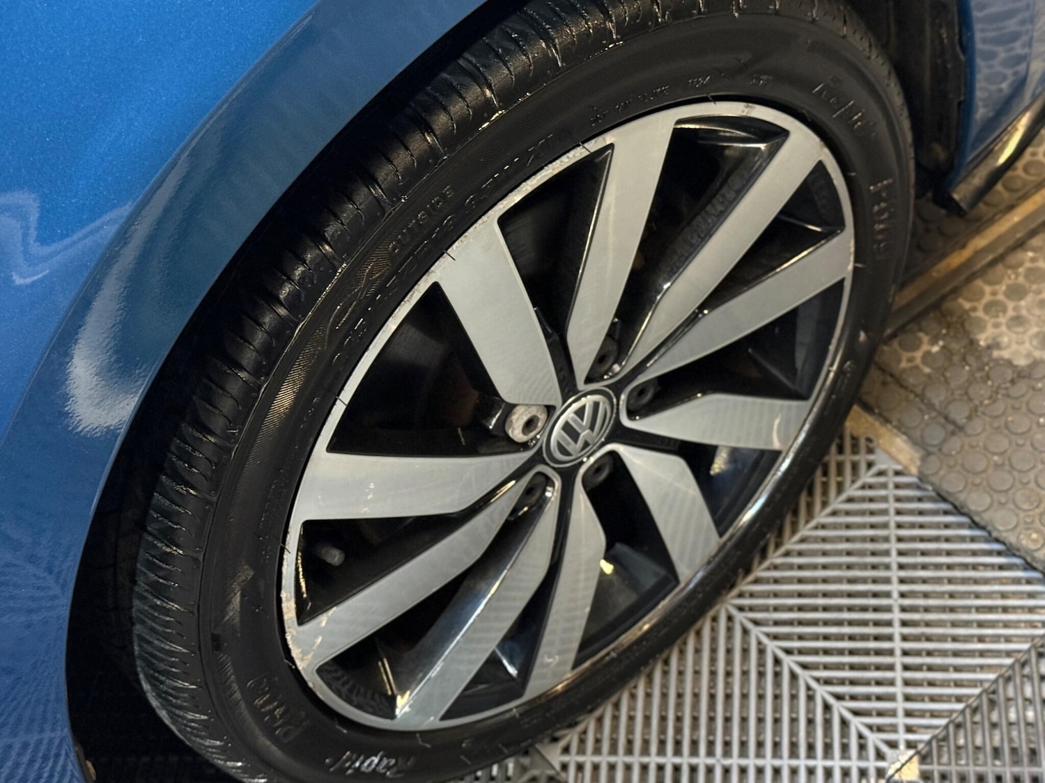 Used Volkswagen Touran 2017 for sale - 76152755: Photo 30