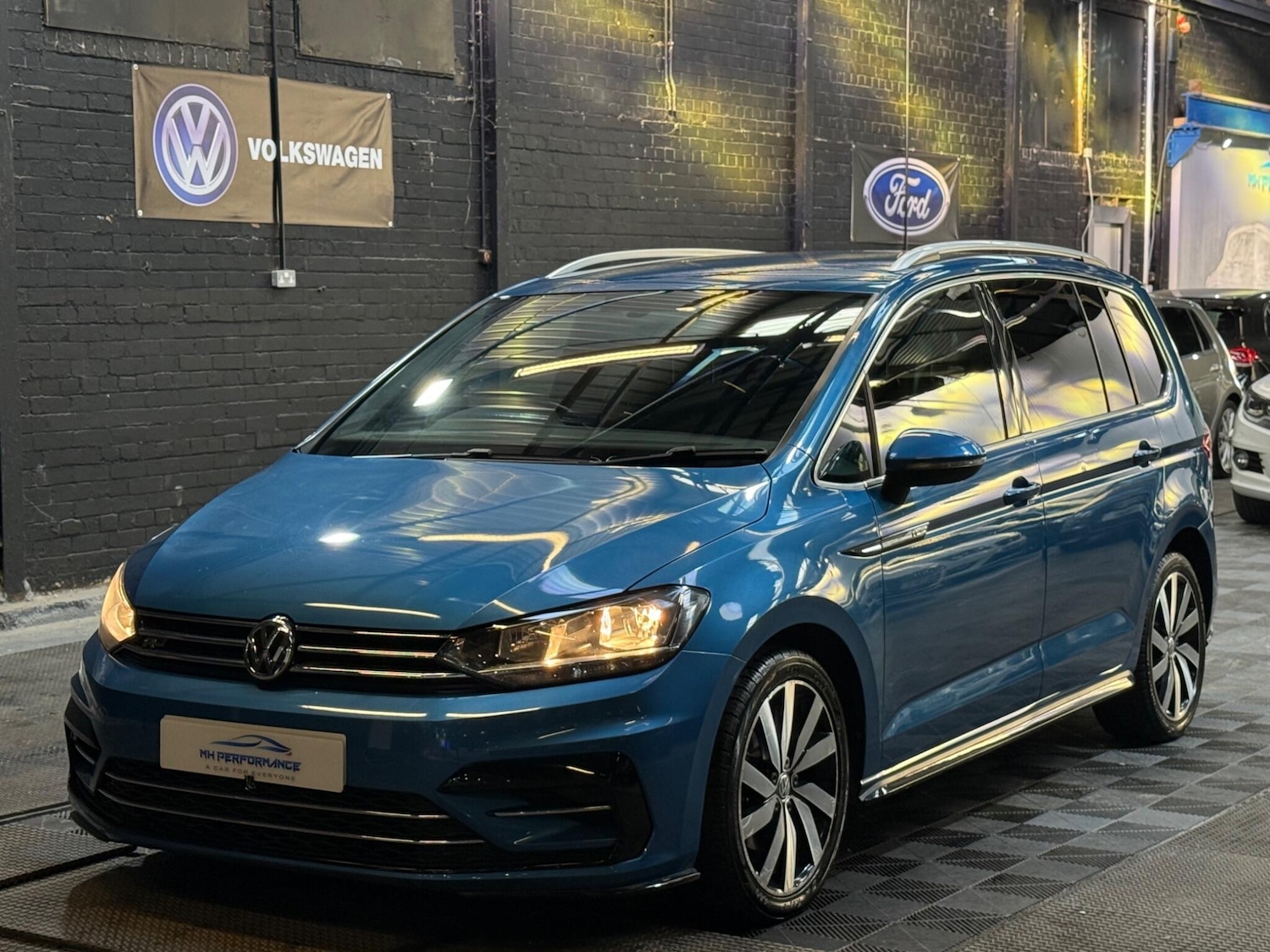 Used Volkswagen Touran 2017 for sale - 76152755: Photo 44