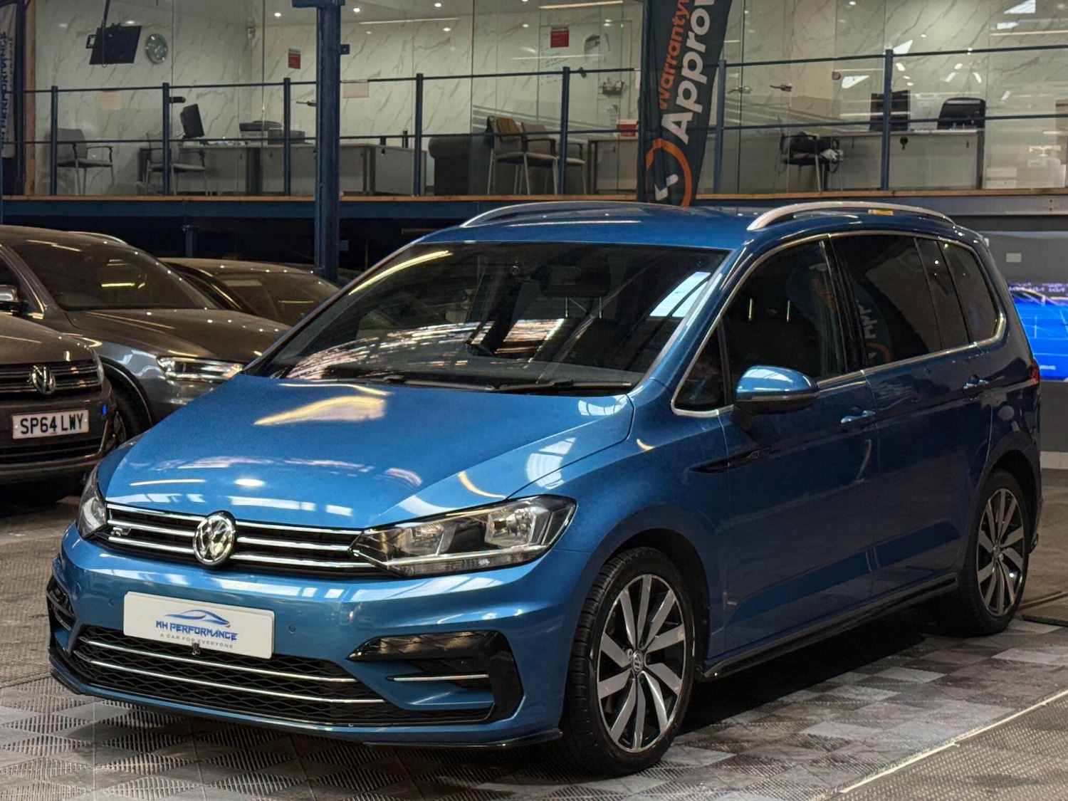 Used Volkswagen Touran 2017 for sale - 76152755: Photo 62