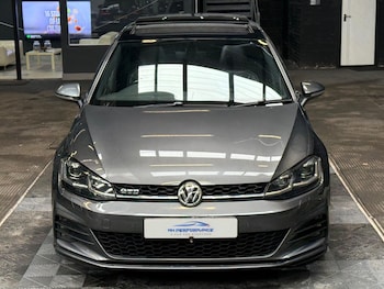 Used Volkswagen Golf 2017 for sale - 76499324: Photo