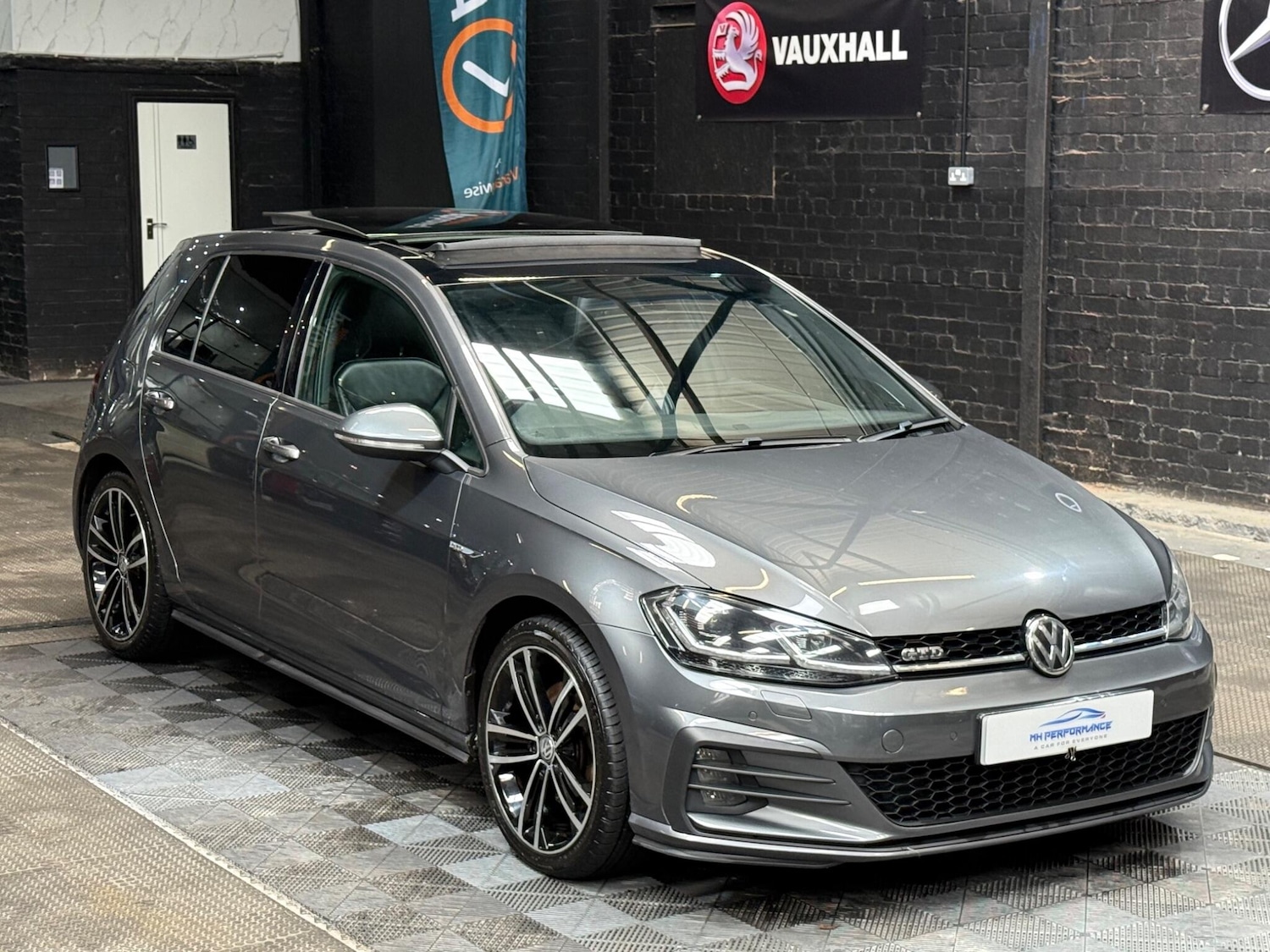 Used Volkswagen Golf 2017 for sale - 76499324: Photo 35