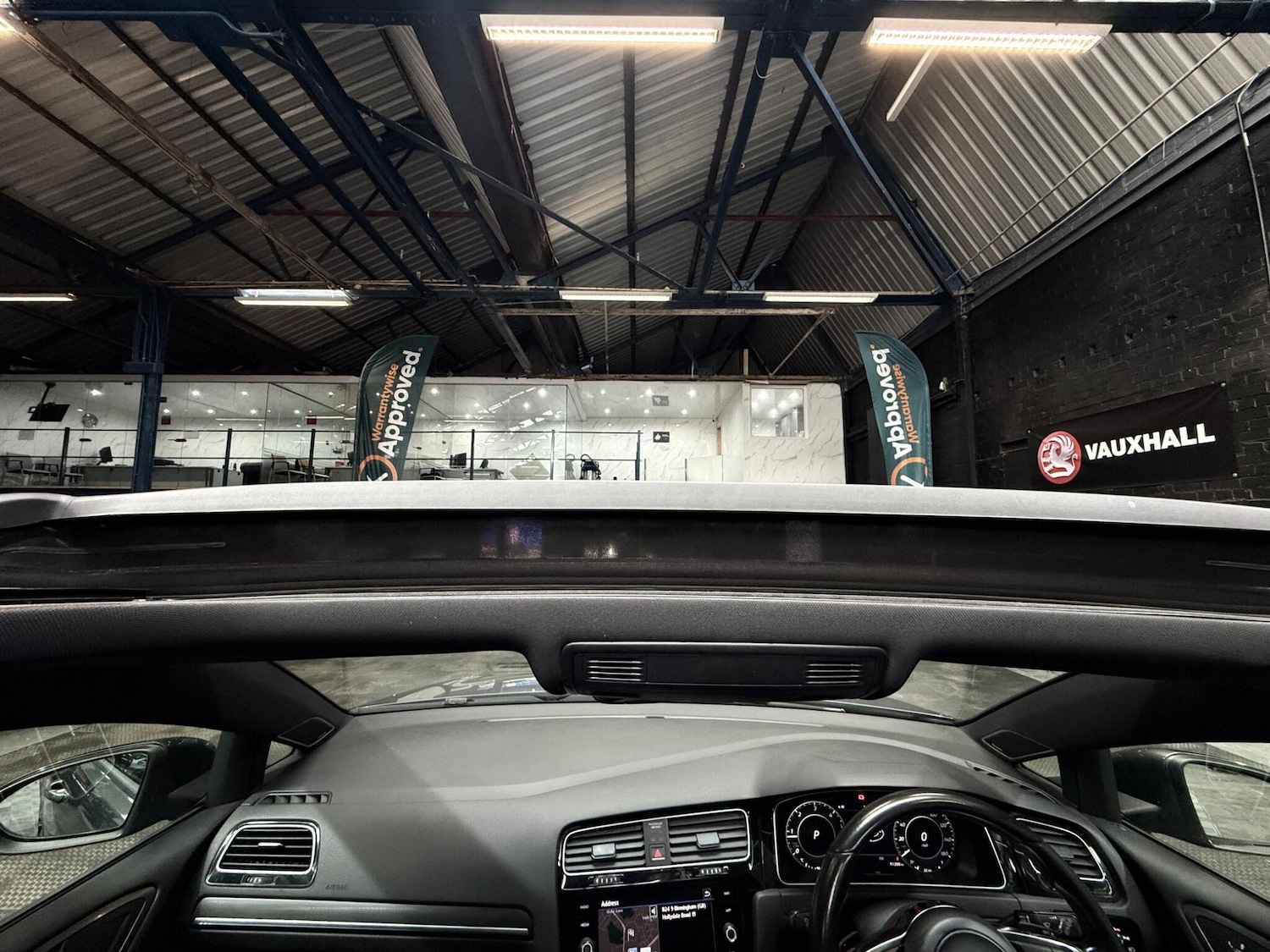 Used Volkswagen Golf 2017 for sale - 76499324: Photo 40