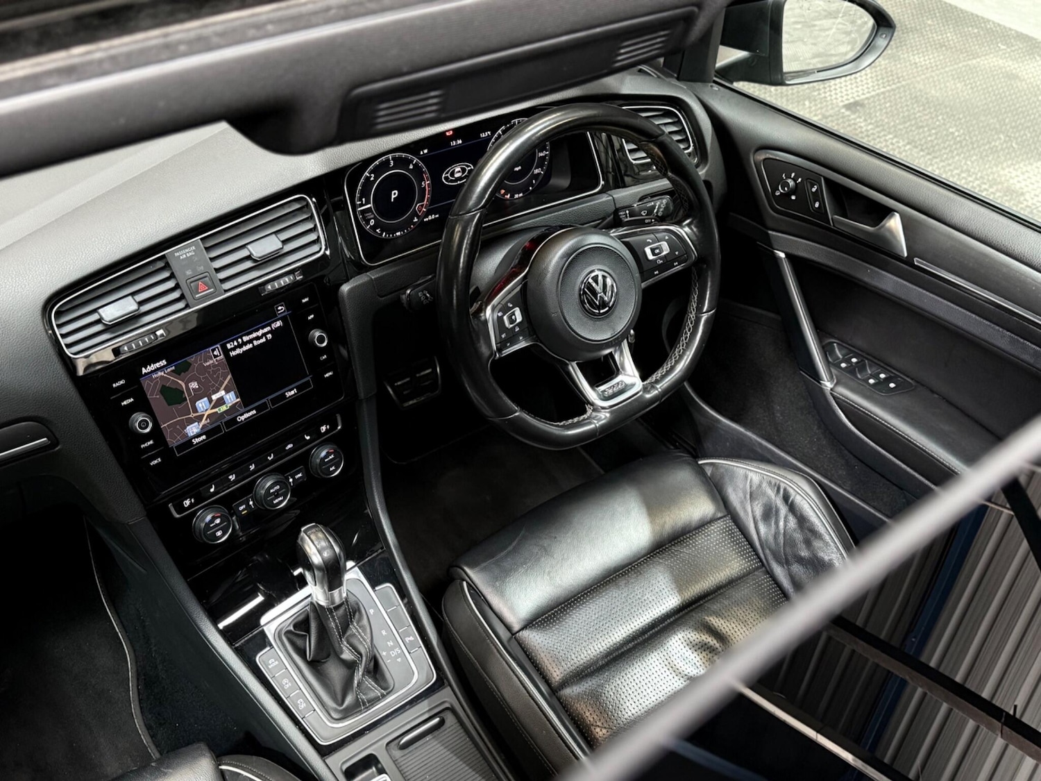 Used Volkswagen Golf 2017 for sale - 76499324: Photo 42