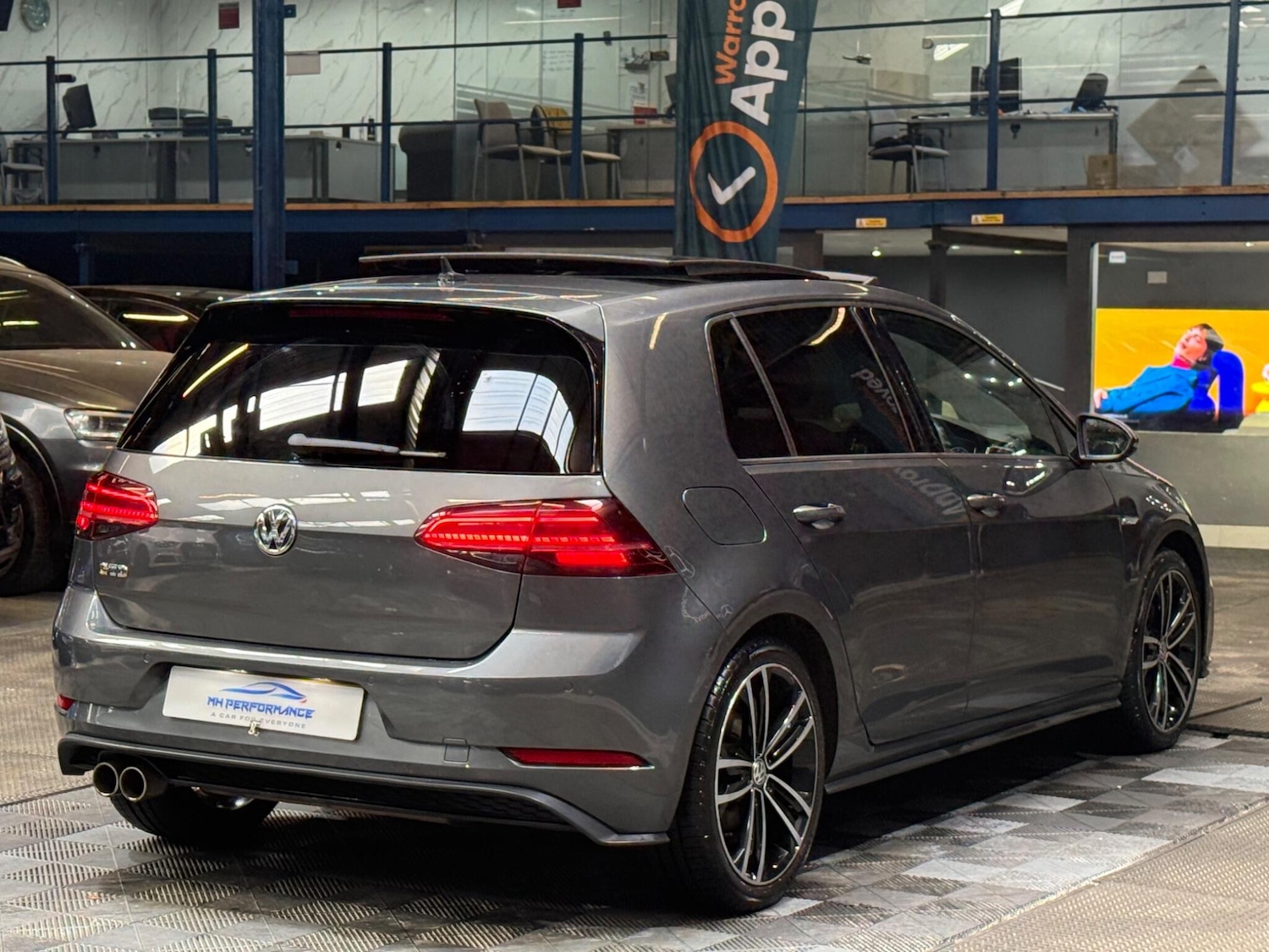 Used Volkswagen Golf 2017 for sale - 76499324: Photo 5