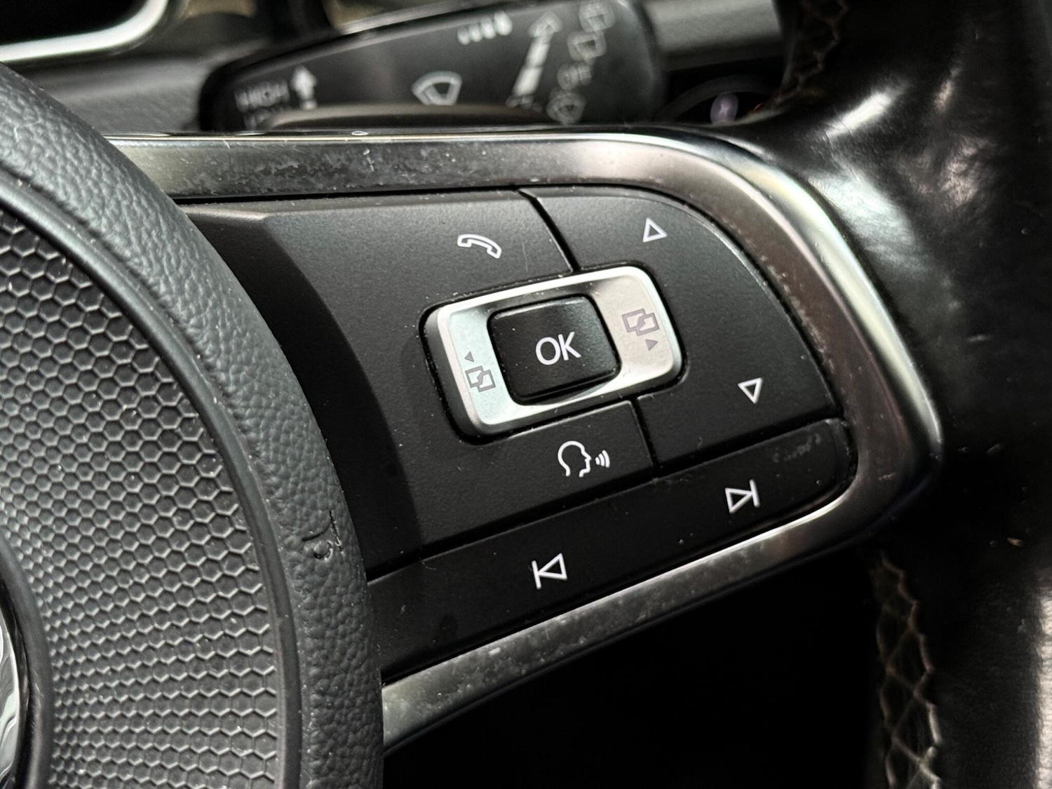 Used Volkswagen Golf 2017 for sale - 76499324: Photo 64