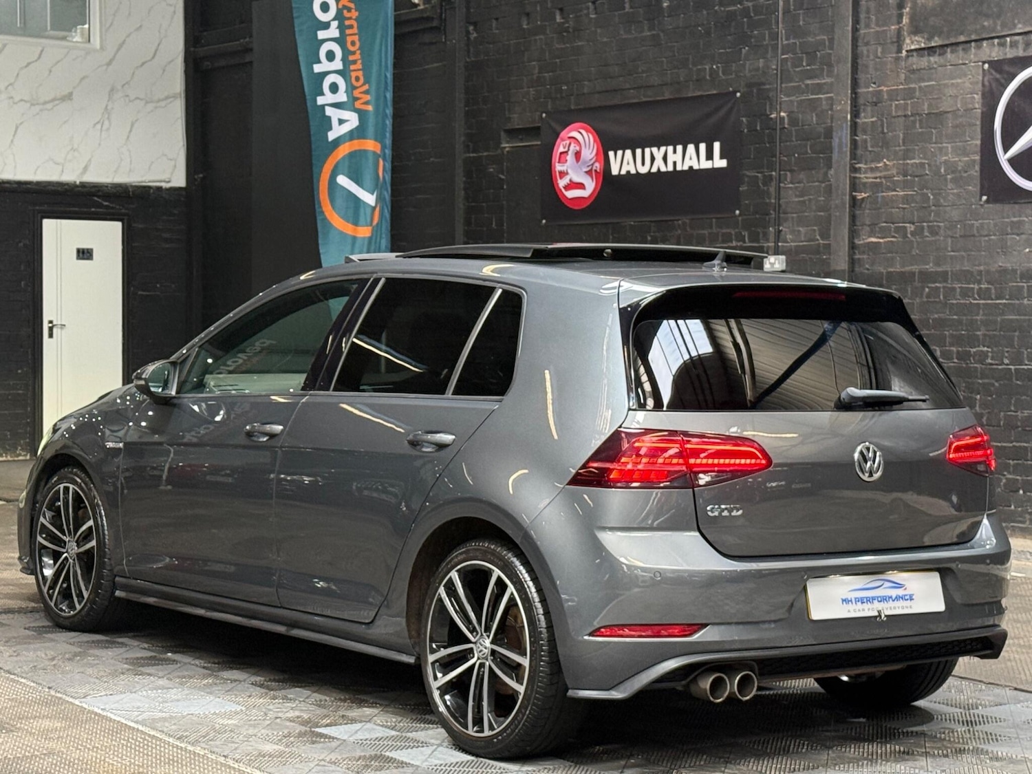 Used Volkswagen Golf 2017 for sale - 76499324: Photo 7