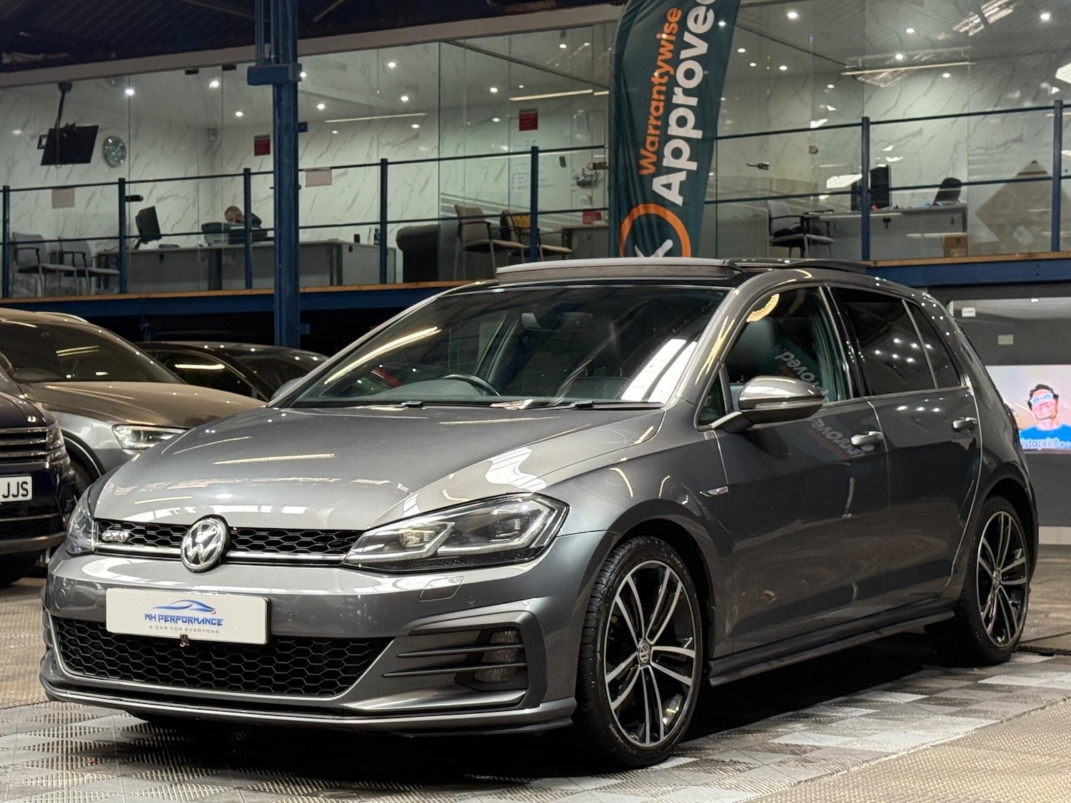 Used Volkswagen Golf 2017 for sale - 76499324: Photo 74
