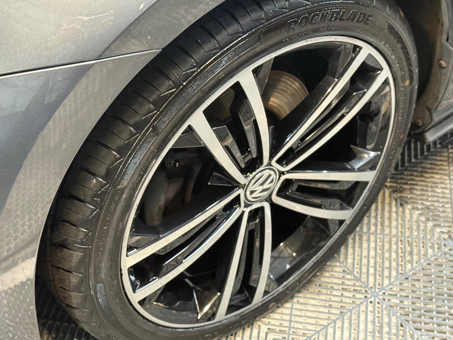 Used Volkswagen Golf 2017 for sale - 76499324: Photo 75