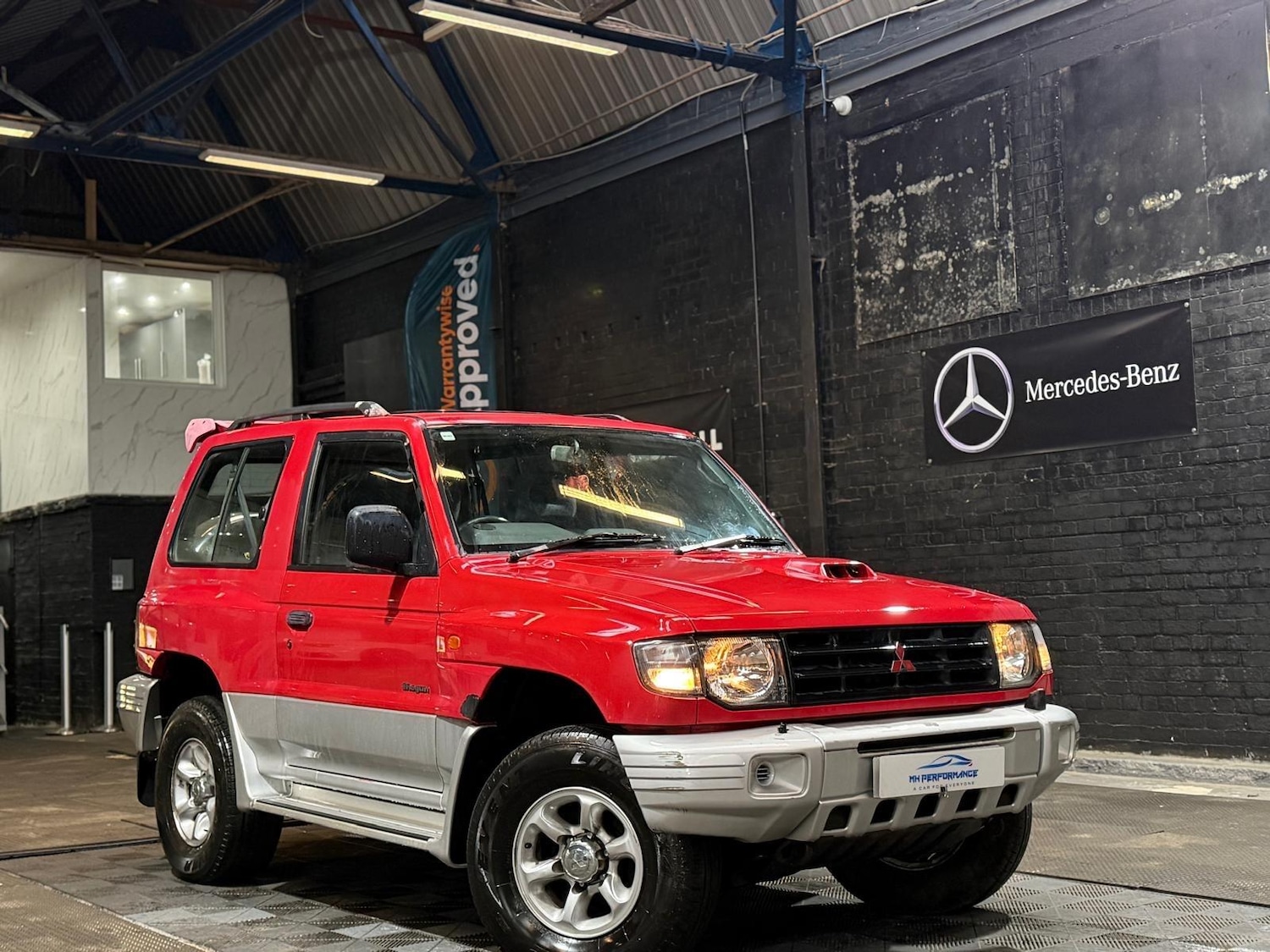 Used Mitsubishi Shogun 1999 for sale - 78184897: Photo 2