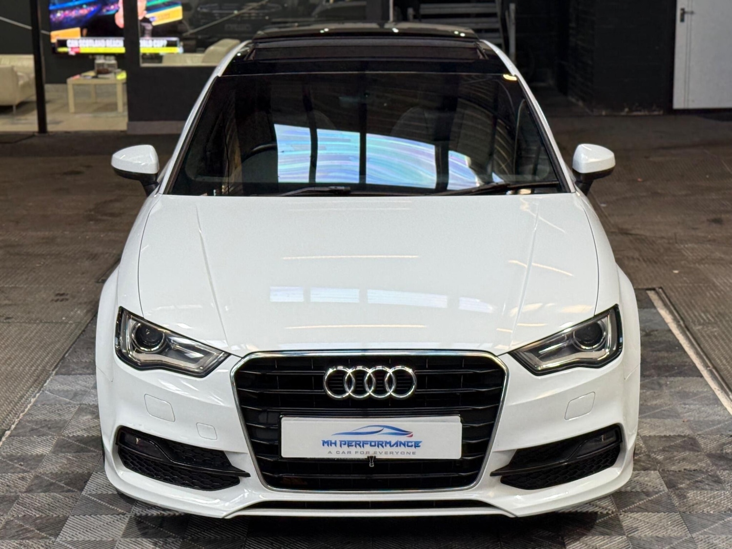 Used Audi A3 2015 for sale - 76607953: Photo 2