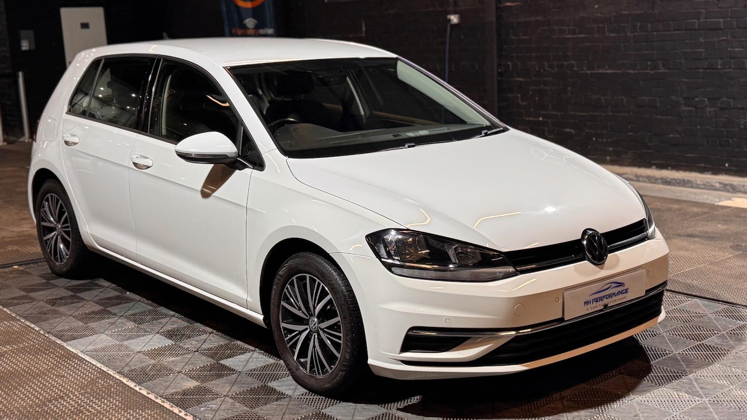 Used Volkswagen Golf 2017 for sale - 77155910: Photo 10