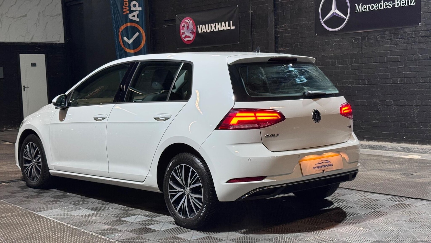 Used Volkswagen Golf 2017 for sale - 77155910: Photo 25