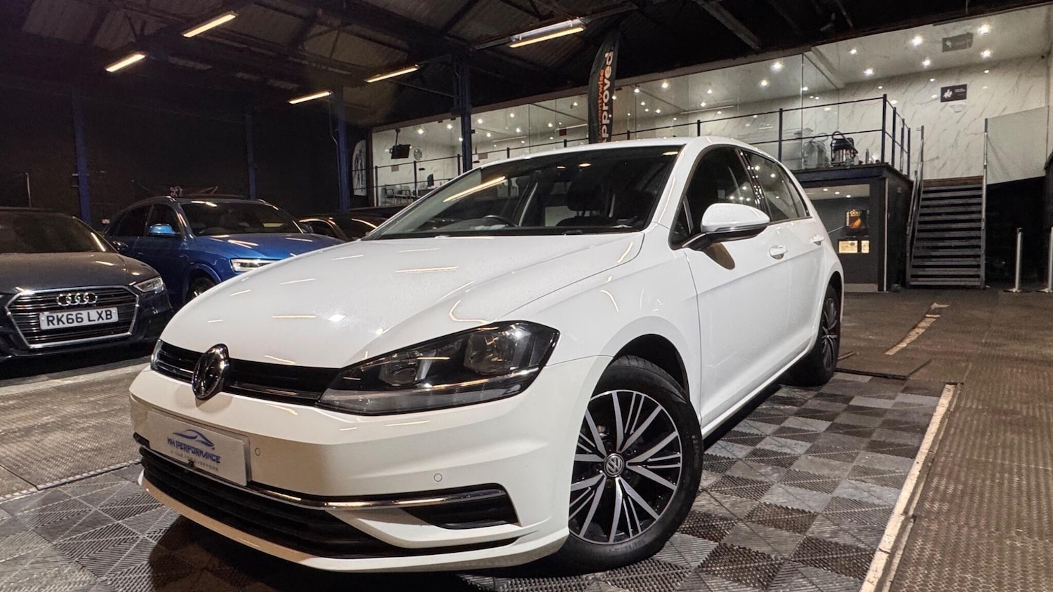 Used Volkswagen Golf 2017 for sale - 77155910: Photo 31